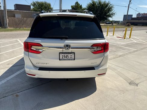 Used 2018 Honda Odyssey Elite image 14