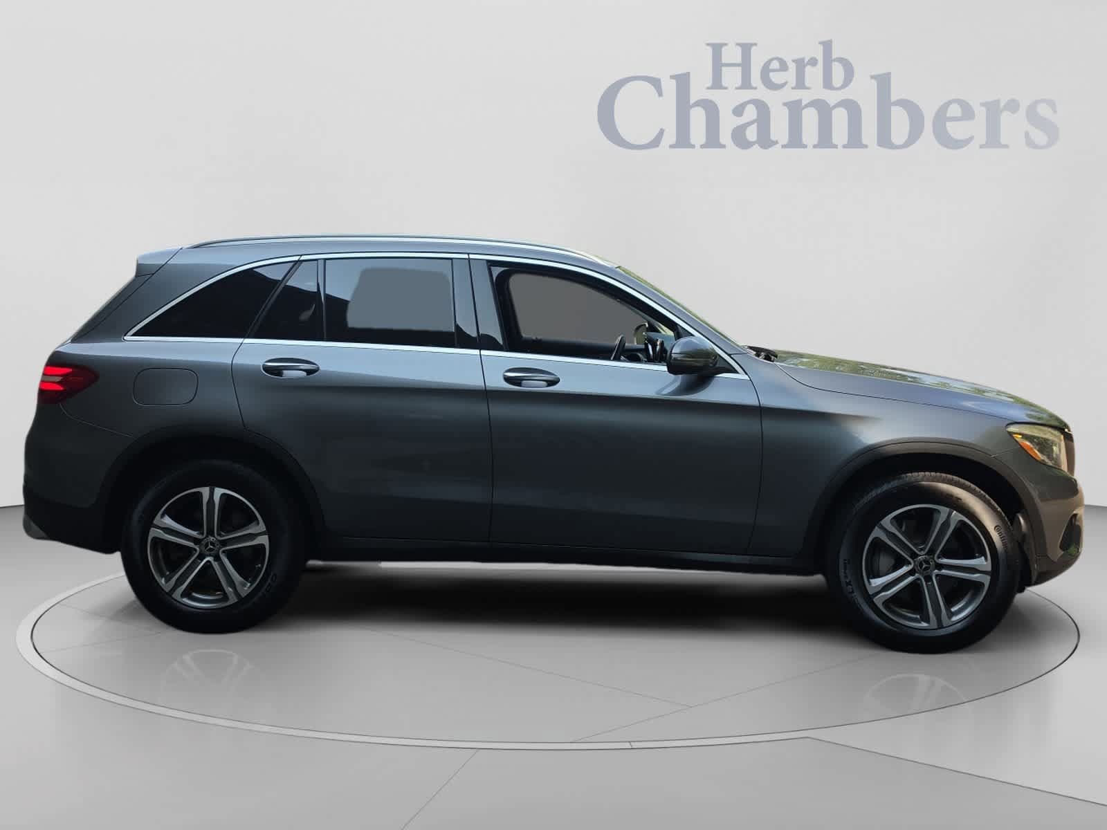Used 2019 Mercedes-Benz GLC 300 4MATIC w/ Premium Package image 12