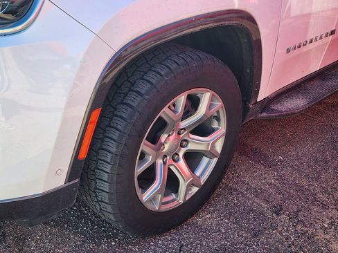 Used 2022 Jeep Wagoneer Series II image 14