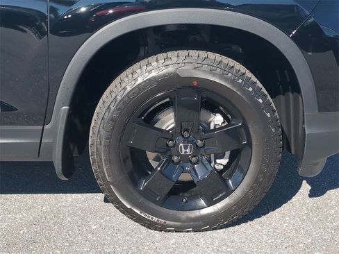 New 2026 Honda Ridgeline Black Edition image 10
