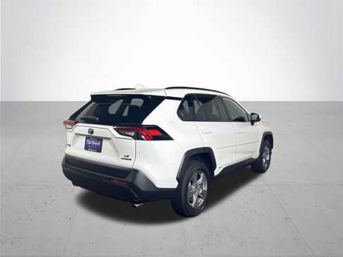 Used 2024 Toyota RAV4 LE AWD/4WD image 6