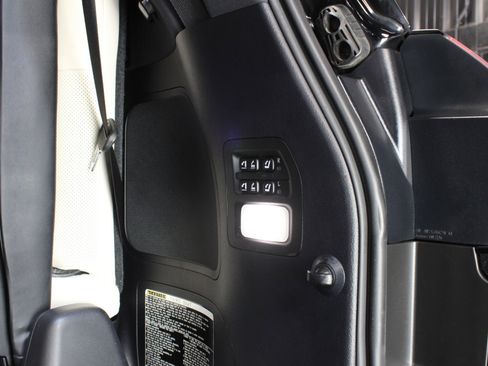 Used 2019 Lexus LX 570 4WD w/ Inspiration Series image 76