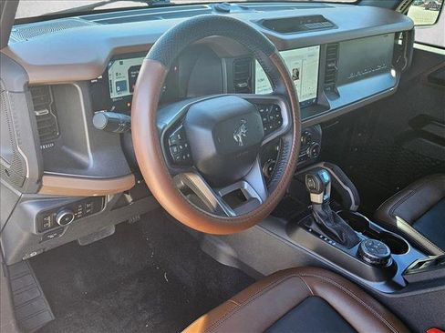 Used 2024 Ford Bronco Outer Banks image 10