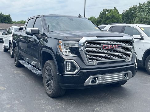 Used 2021 GMC Sierra 1500 Denali w/ Technology Package AWD/4WD image 2