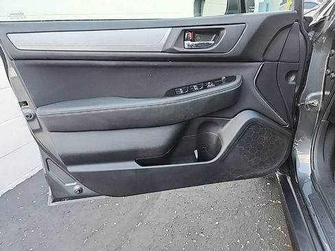 Used 2019 Subaru Legacy 2.5i Premium AWD/4WD image 28