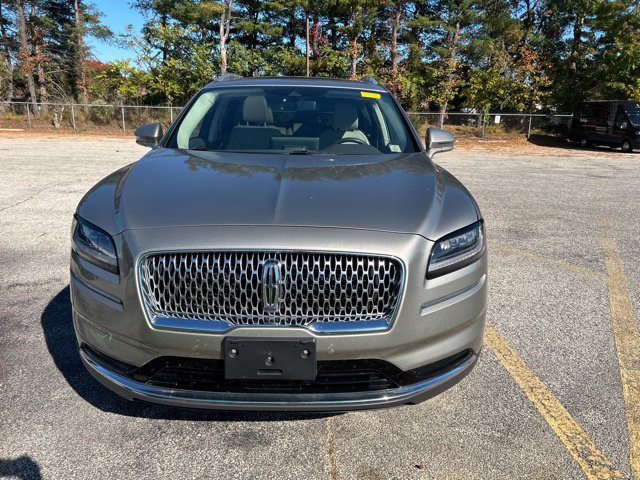 Used 2023 Lincoln Nautilus Reserve AWD/4WD image 2