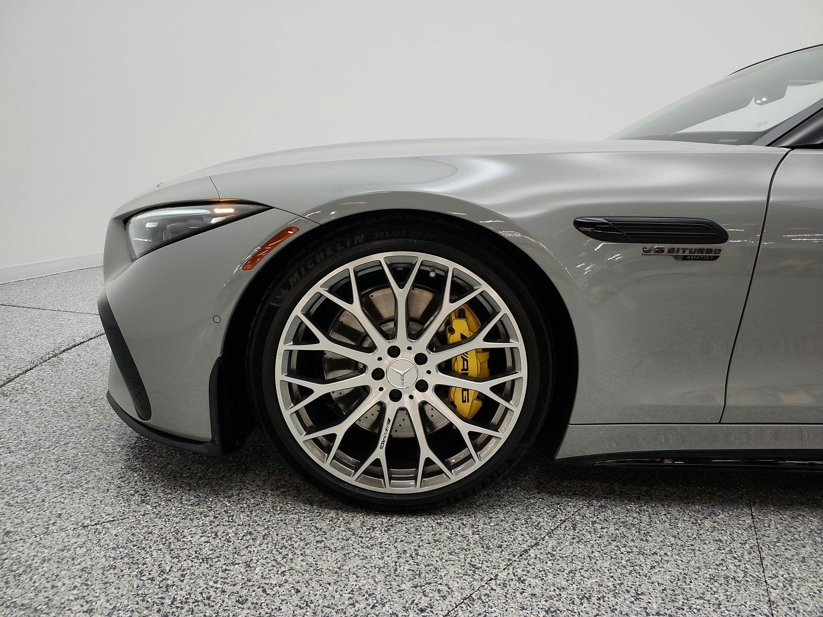 Used 2022 Mercedes-Benz SL 63 AMG 4MATIC image 21