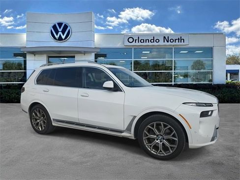 Used 2025 BMW X7 xDrive40i image 1