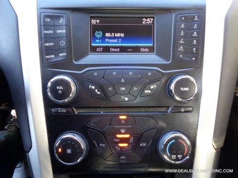 Used 2014 Ford Fusion SE w/ Equipment Group 201A image 12