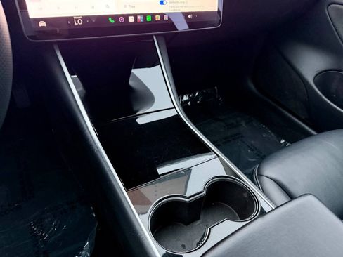 Used 2018 Tesla Model 3 Long Range RWD image 15