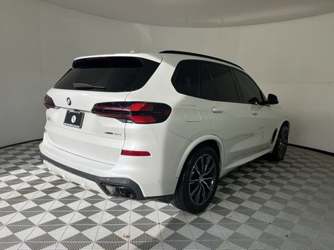 Used 2024 BMW X5 xDrive40i w/ M Sport Package image 7