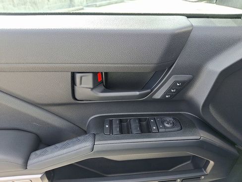 Used 2025 Toyota 4Runner TRD Off-Road Premium image 15