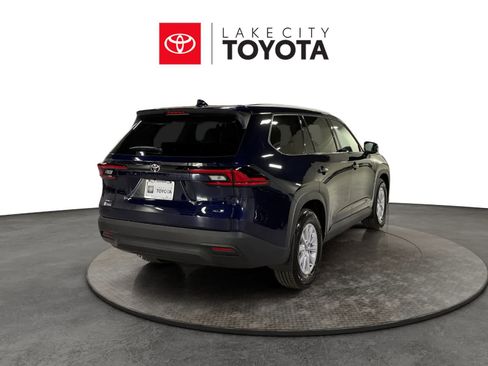 New 2026 Toyota Grand Highlander XLE FWD image 6