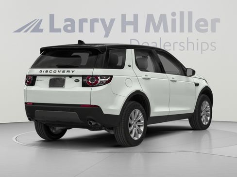 Used 2019 Land Rover Discovery Sport SE AWD/4WD image 2