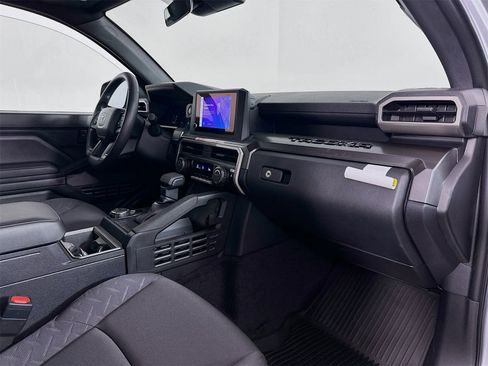 New 2025 Toyota Tacoma SR5 image 28