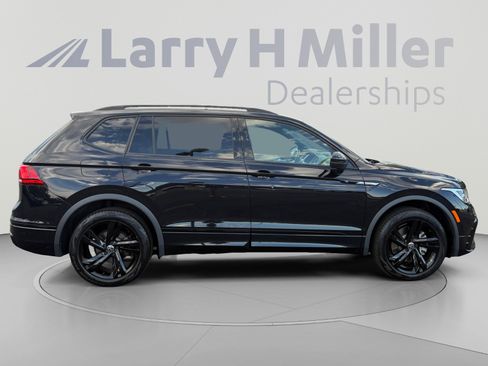 Certified 2023 Volkswagen Tiguan SE R-Line AWD/4WD image 6