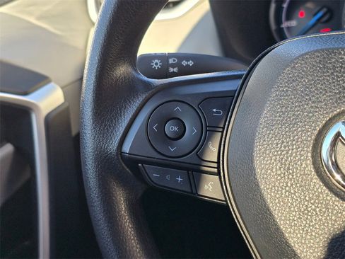 Certified 2025 Toyota RAV4 XLE image 36