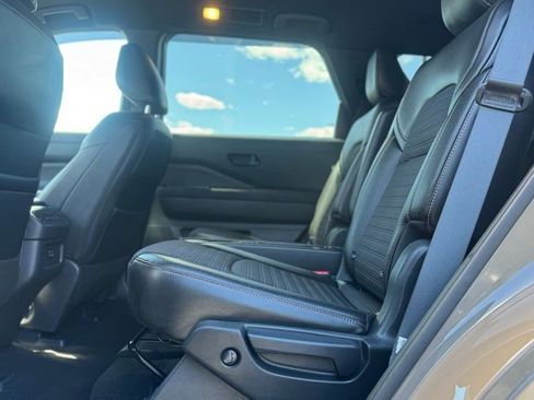 Used 2023 Nissan Pathfinder Rock Creek AWD/4WD image 22