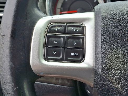 Used 2013 Dodge Grand Caravan Crew w/ Entertainment Group 1 image 23