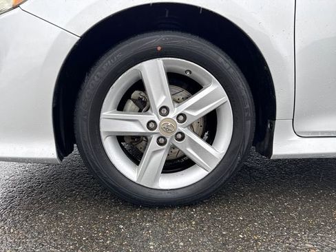 Used 2012 Toyota Camry SE image 28