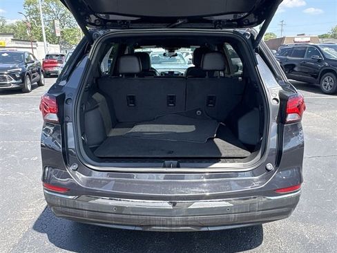 Certified 2023 Chevrolet Equinox RS FWD image 24
