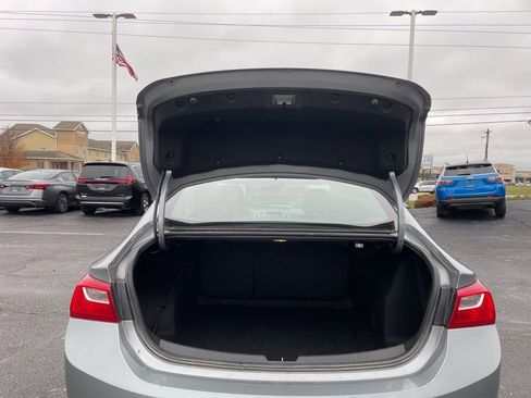 Used 2023 Chevrolet Malibu LT image 32