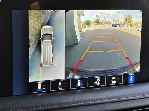 Used 2023 Chevrolet Tahoe RST w/ Luxury Package image 20