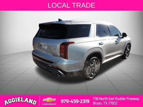Used 2023 Hyundai Palisade SEL w/ Premium Package image 5