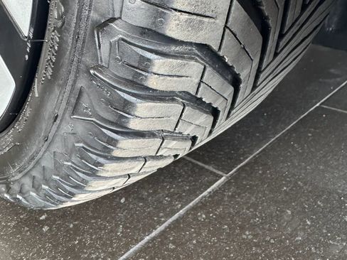 Used 2016 Toyota Prius Four Touring FWD image 27