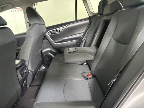 Used 2023 Toyota RAV4 LE FWD image 20