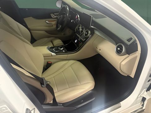 Used 2018 Mercedes-Benz C 300 4MATIC Sedan image 15