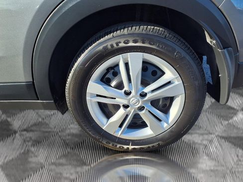 Certified 2025 Nissan Kicks Play S image 21