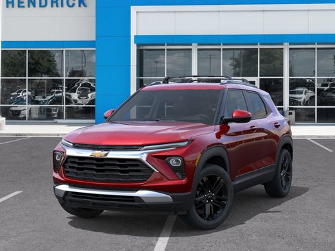 New 2026 Chevrolet TrailBlazer LT w/ Midnight Edition FWD image 8