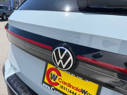 New 2026 Volkswagen Taos SE AWD/4WD image 10