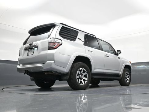 Used 2021 Toyota 4Runner TRD Off-Road Premium AWD/4WD image 24