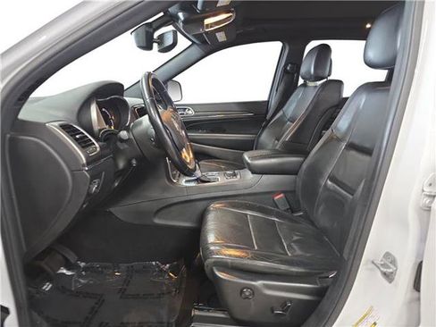 Used 2019 Jeep Grand Cherokee Limited w/ Luxury Group II image 9