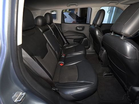 Used 2021 Jeep Compass Latitude FWD image 14