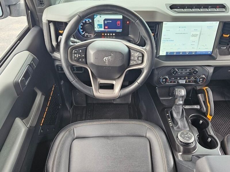 Used 2023 Ford Bronco Badlands AWD/4WD image 9