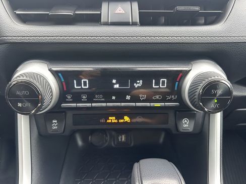 Used 2023 Toyota RAV4 XLE image 18