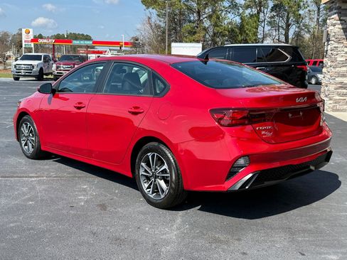 Used 2024 Kia Forte LXS image 3