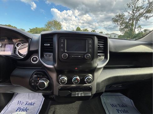 Used 2020 RAM 1500 Big Horn AWD/4WD image 11