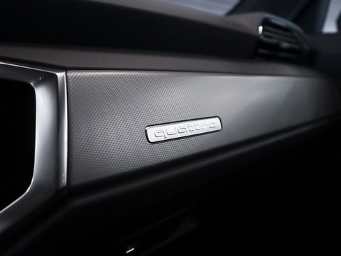 New 2025 Audi Q3 2.0T Premium image 25