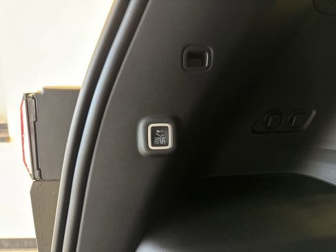 New 2026 Jeep Cherokee Limited AWD/4WD image 42