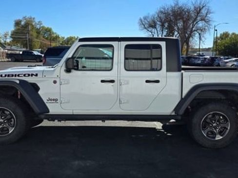 Used 2021 Jeep Gladiator Rubicon AWD/4WD image 4