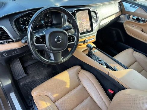 Used 2017 Volvo XC90 T6 Inscription w/ Vision Package AWD/4WD image 2