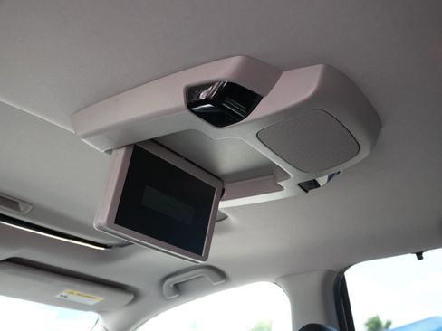 Used 2022 Honda Pilot Touring image 19