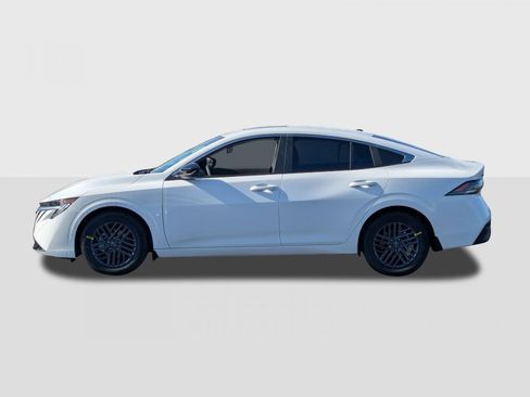 New 2026 Nissan Sentra SV w/ SV Convenience Package FWD image 2