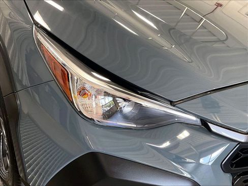 Used 2024 Subaru Crosstrek 2.0i Premium AWD/4WD image 32