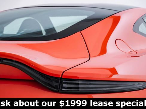 Used 2025 Aston Martin V8 Vantage Coupe image 12