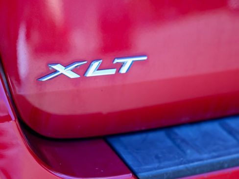 Certified 2023 Ford Explorer XLT AWD/4WD image 29